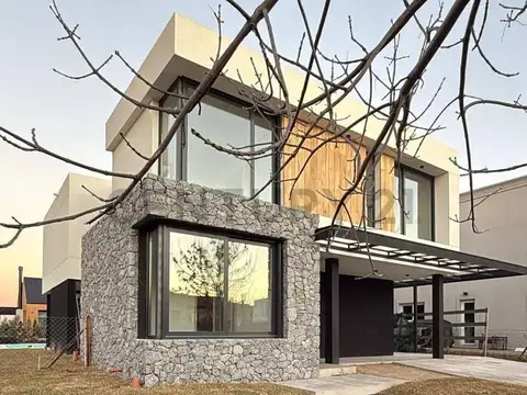Casa en Venta en Barrio Castaños, Nordelta, Tigre