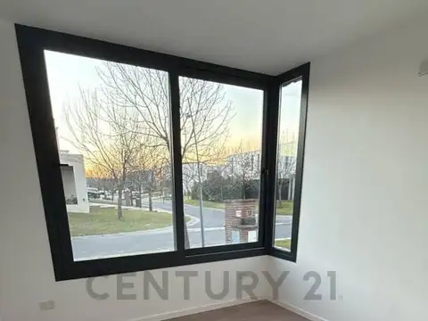 Casa en Venta en Barrio Castaños, Nordelta, Tigre