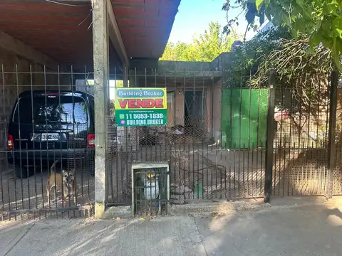 Casa a refaccionar en venta en Guillermo E Hudson