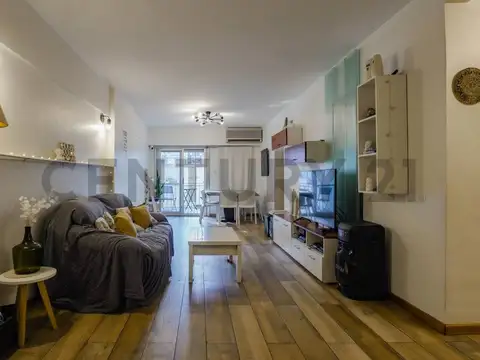 4 AMBIENTES BALCON Y COCHERA! RECICLADO A NUEVO | APTO CREDITO | ACEPTA PERMUTA