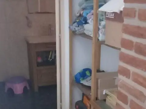 Casa 3 ambientes con 1 baño
