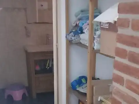 Casa 3 ambientes con 1 baño