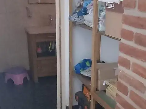 Casa 3 ambientes con 1 baño