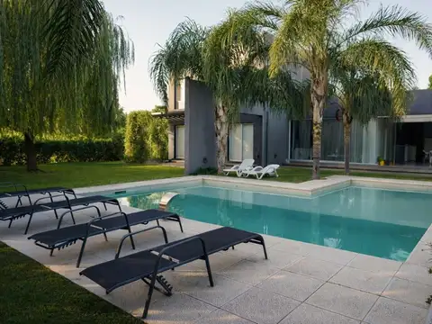 SE VENDE CASA PREMIUM COUNTRY 