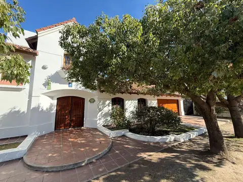 Casa en Venta de 5 dormitorios