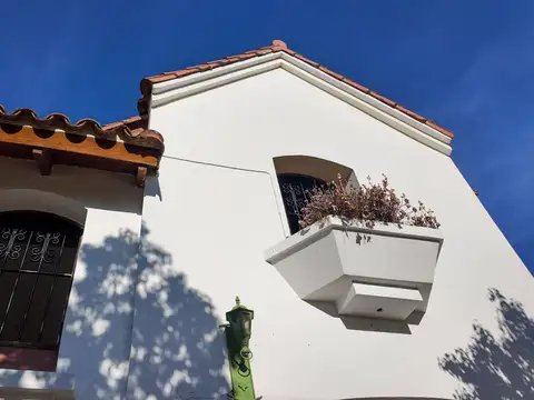 Casa en Venta en Arguello, USD 230.000