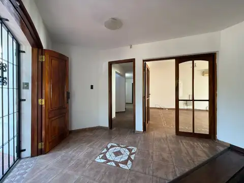 Casa 5 Cuartos Arguello Zona Colegio Lasalle