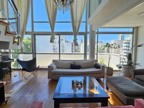 Venta triplex 7 ambientes con pileta propia en Palermo