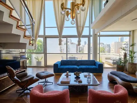 Venta triplex 7 ambientes con pileta propia en Palermo