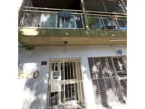 1 de Mayo 2551 , Piso 4