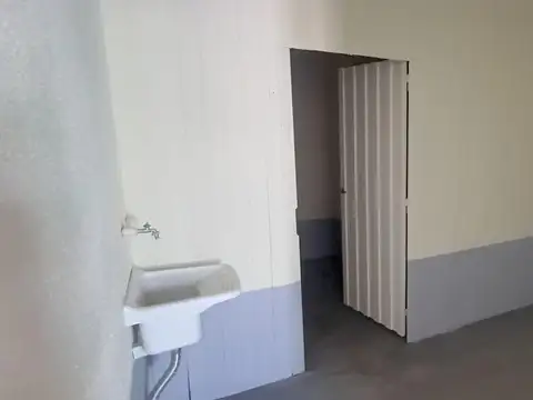 Local en Alquiler en 30 De Octubre, $ 450.000