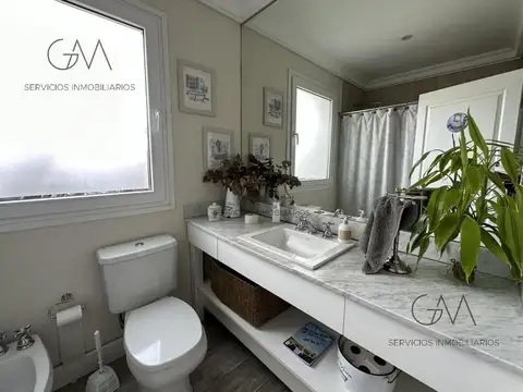 Jorge Newbery 5005, Mar Del Plata, Buenos Aires, Argentina.