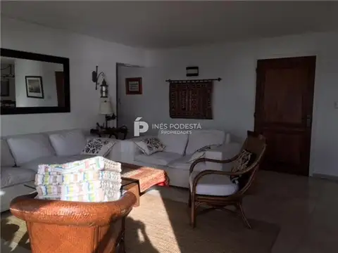 Departamento en Alquiler de 4 ambientes