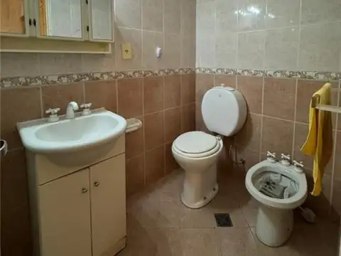 Departamento 4 ambientes con 3 baños