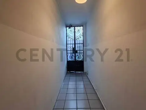 Hipolito Yrigoyen 4600, Piso 0