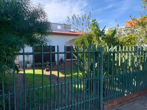 Casa en  venta en Los Polvorines, Malvinas Argentinas