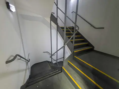 ALQUILER OFICINAS - Edificio Corporativo 85 m²