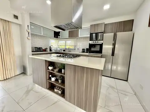 Casa en Venta al Este