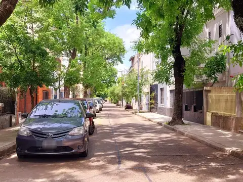 Casa dividida en dos PH. Venta en BLOCK