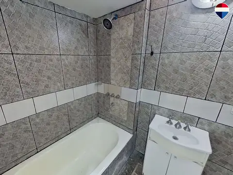 Local en Venta 76 años