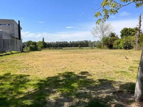 Venta Lote a La Laguna barrio Santa Catalina Villanueva Tigre