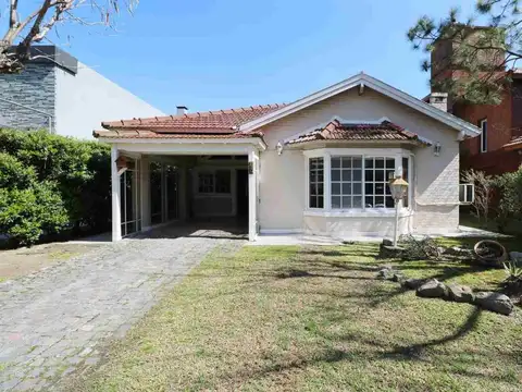 Casa en Venta en Francisco Álvarez, USD 240.000