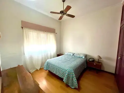 Casa en Venta con 5 cocheras