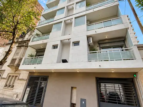 56 e/ 1  y 2 300, Piso 8