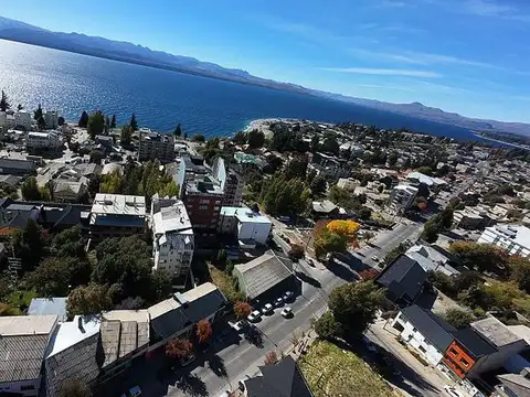 Terreno  Céntricon sobre avenida con gran potencial constructivo