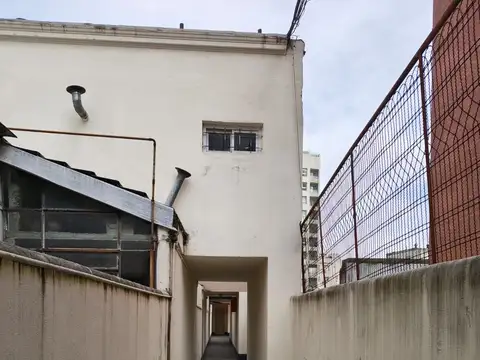 Depto Tipo Casa en Venta 40 años