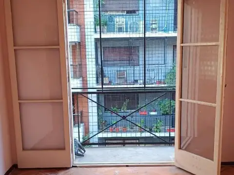 REGIO AMB Y MEDIO EN EL CORAZÓN DE RECOLETA | P DE MELO 1400