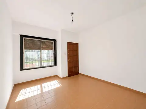 Casa en Alquiler en Villa Ballester, $ 950.000