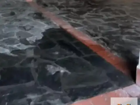 Casa 6 ambientes con 2 baños