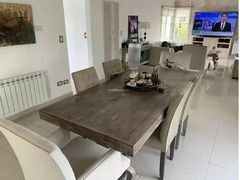 Venta Casa a la laguna en Santo Domingo 3 Dormitorios Canning 100