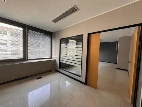 ALQUILER OFICINA EN MICROCENTRO - EDIFICIO "CLUB ALEMAN"