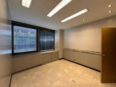 ALQUILER OFICINA EN MICROCENTRO - EDIFICIO "CLUB ALEMAN"