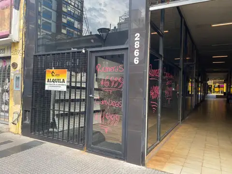 Local en Alquiler- En centro comercial de V Ballester 