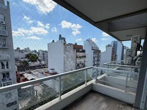AV INDEPENDENCIA 3800