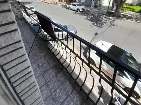 PH 3 AMBIENTES A LA CALLE, INDEPENDIENTE, SAN JOSE.