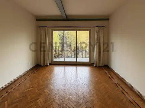 Zapiola 1900, Piso 2