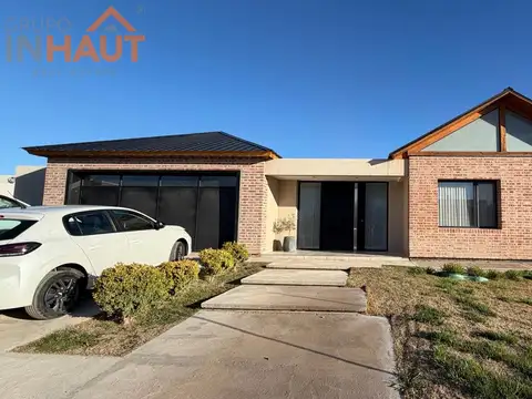 Casa en Venta en Cipolletti, General Roca