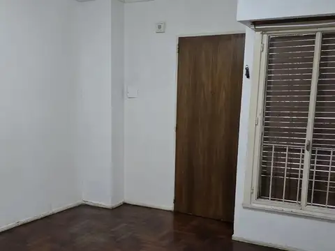 Departamento en Alquiler en Primera Junta, $ 600.000