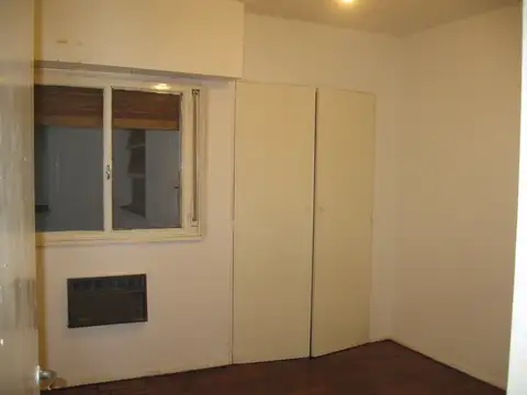 DEPTO. 2 AMBIENTES - COCINA -SOBRE AVELLANEDA  40 M2. BUEN ESTADO LATERAL MUY LUMINOSO
