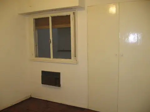 DEPTO. 2 AMBIENTES - COCINA -SOBRE AVELLANEDA  40 M2. BUEN ESTADO LATERAL MUY LUMINOSO