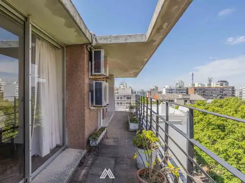 Venta apartamento 3 dorm + Serv Centro Espacioso