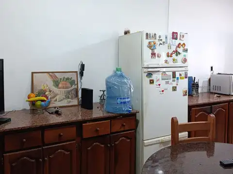 Casa 4 ambientes con 1 baño