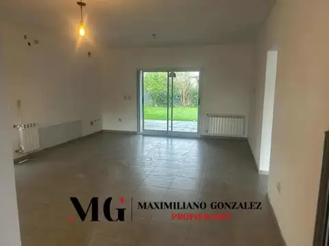 Casa venta y alquiler Laguna Azul