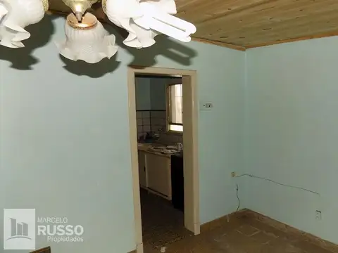Casa 4 ambientes con 2 baños