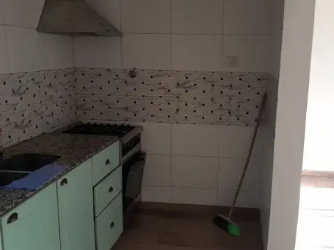 Depto Tipo Casa en Alquiler en Villa del Parque, $ 1.300.000