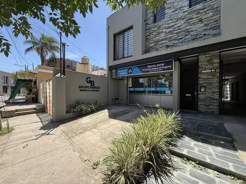 Local en Alquiler en Pilar Centro, $ 800.000